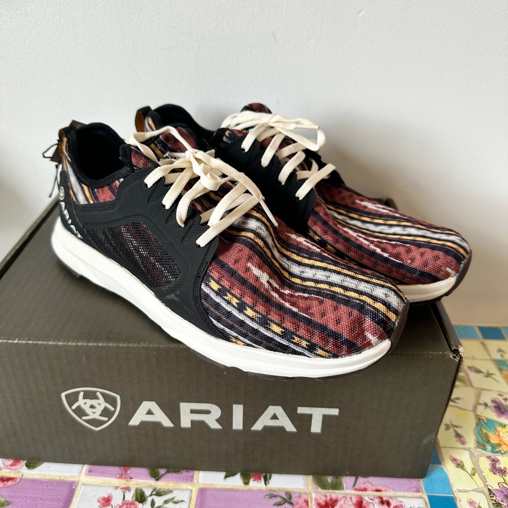NEW Ariat Womens Southwestern Tribal Multicolor Athletic Shoes 9.5